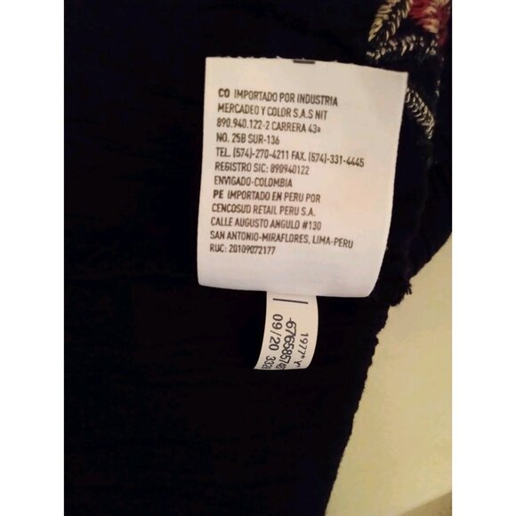 American Eagle Outfitters Black Blouse with Floral Embroidery - Picture 10 of 10